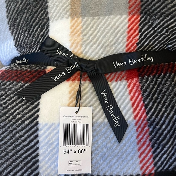 Vera Bradley Plaid Blanket!😍😍 - Picture 4 of 5